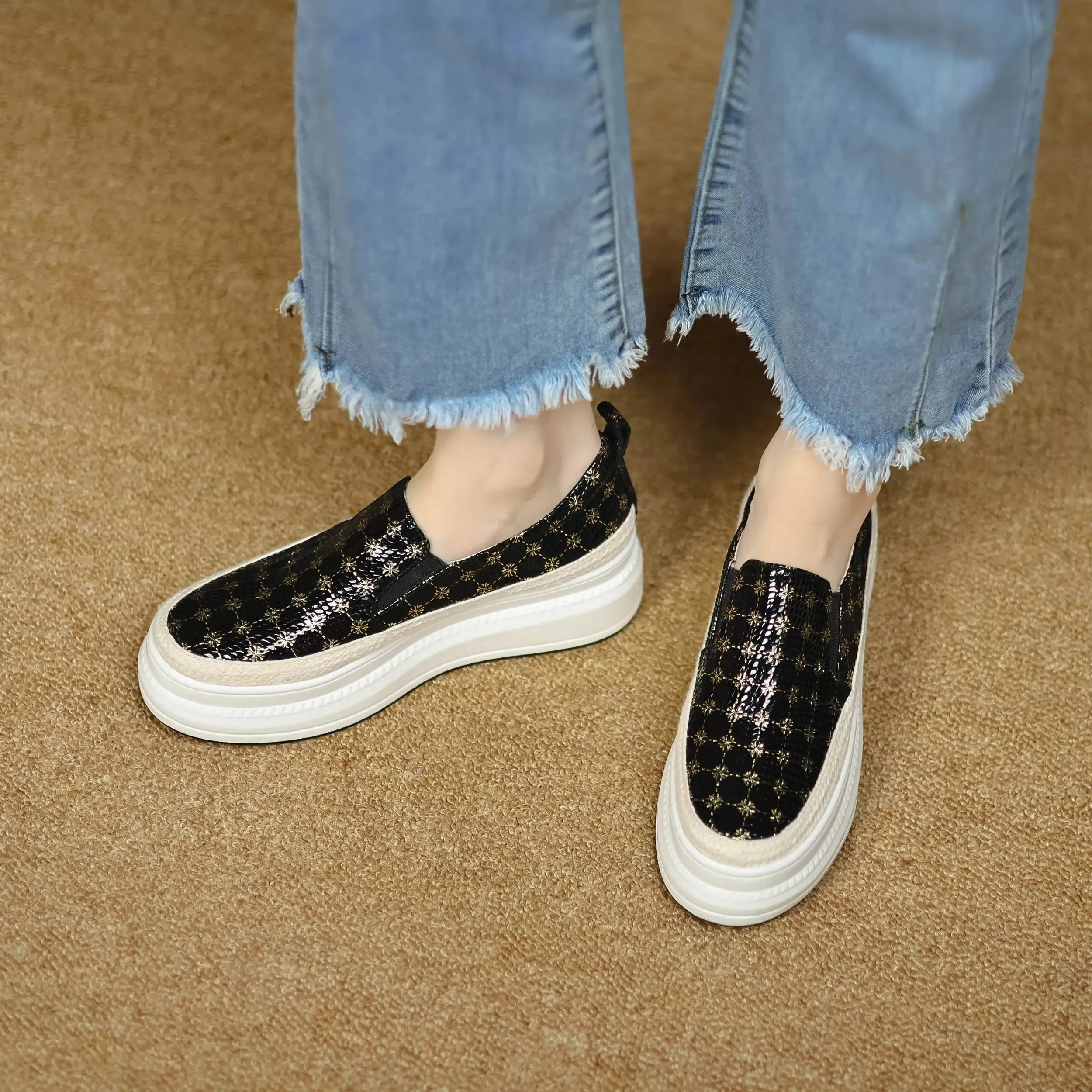 Emily - Casual Slip-On Platform Sneakers for Women
