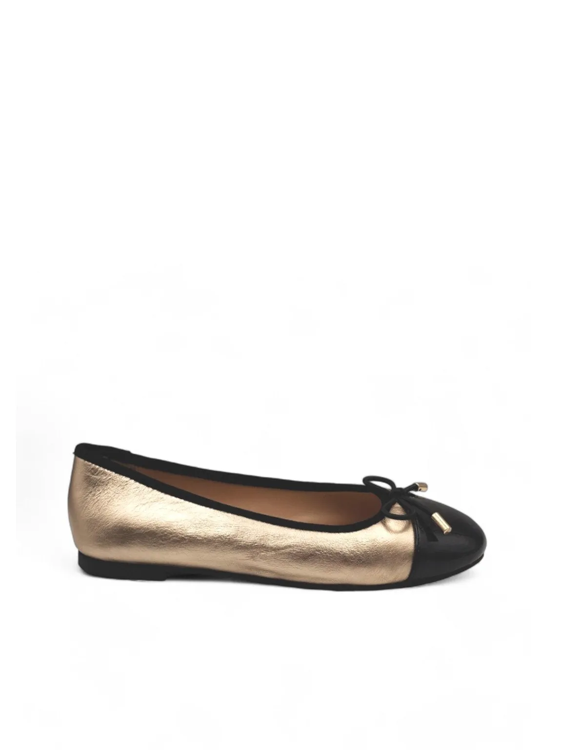 Sweet Carolyn Contrast Toe Flats