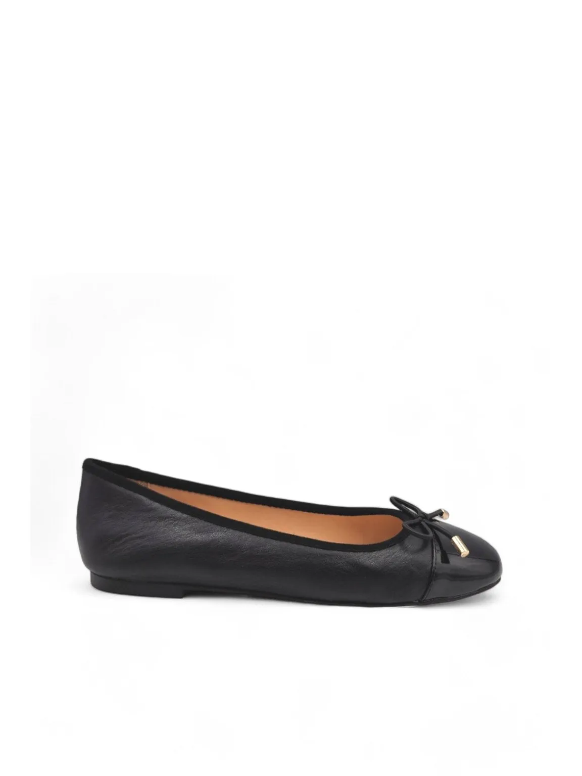 Sweet Carolyn Contrast Toe Flats