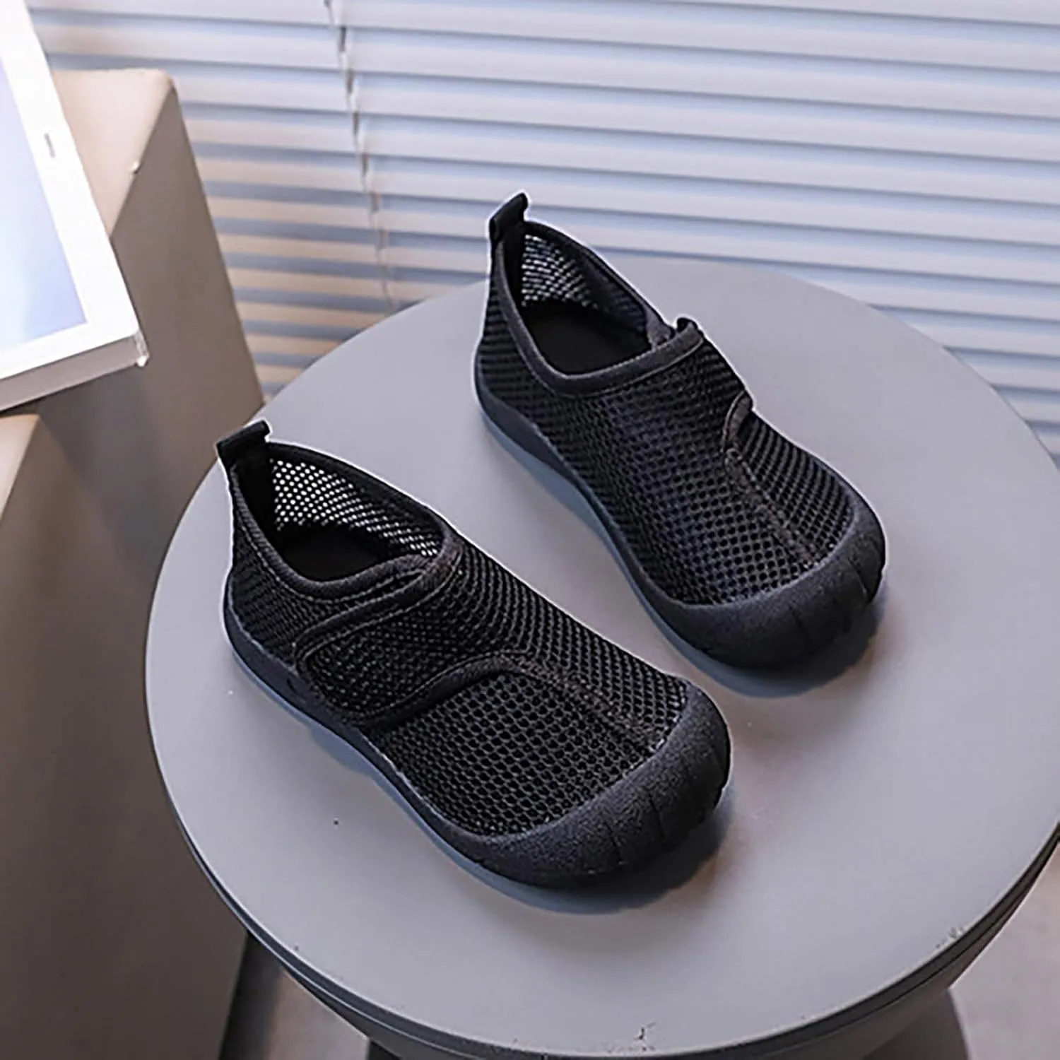 Toddler Water Shoes Anti Kick Kids Mesh Soft Barefoot Beach Solid Color Surfing Yoga Adjustable Sandals Slippers